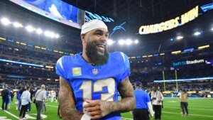 Reports: Colts signing Keenan Allen so as to add depth to receiver corps