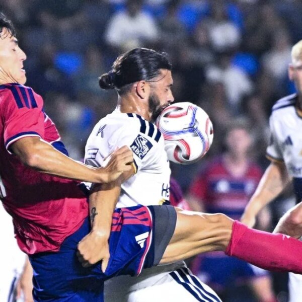 Dallas’ Jonathan Sirois (9 saves) comes up huge in draw vs. Galaxy