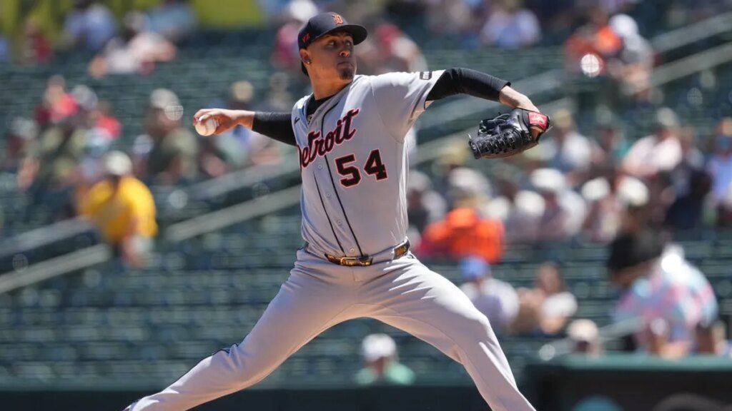 Tigers steamroll A’s 11-0 to safe season sweep