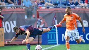 Dynamo proceed torrid stretch with shutout of Revolution