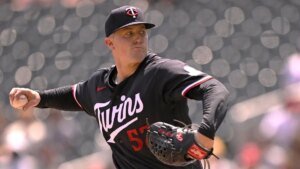 Four-run third fuels Twins previous Orioles