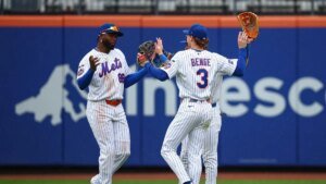 Mets profitable with protection towards aggressive Padres
