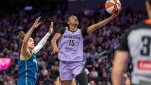 Playoff-bound Valkyries hit highway, beginning in Chicago
