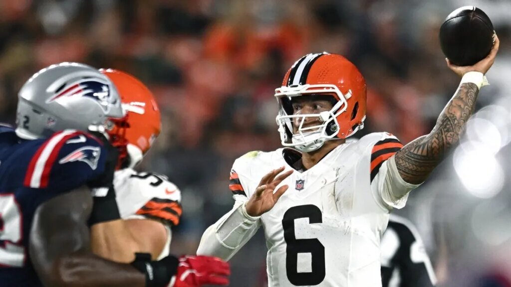 Browns preserve 3 QBs on 53-man roster, transfer Dillon Gabriel to IR