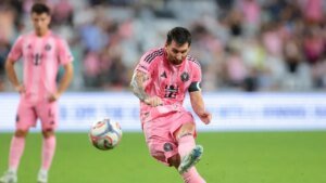 Lionel Messi scores 4 as Inter Miami routs Montreal