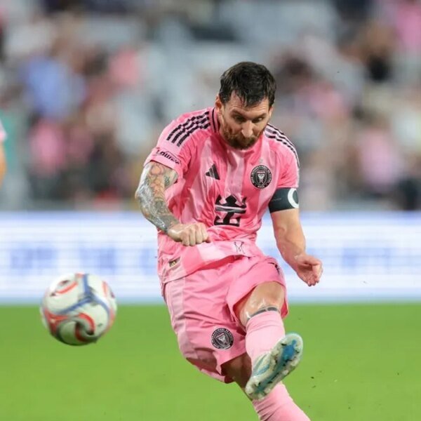 Lionel Messi scores 4 as Inter Miami routs Montreal