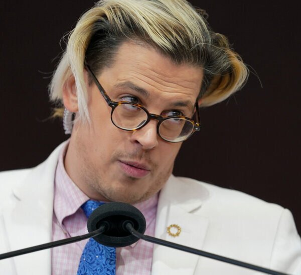 Milo Yiannopoulos, Right-Wing Agitator, Deported Home to U.Ok.