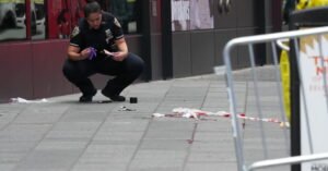 Woman Stabs 2, Killing One, in Times Square and Is Shot Dead by N.Y.P.D.