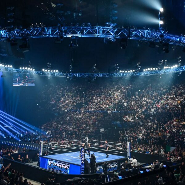 Two-time WWE champions retain their titles on SmackDown