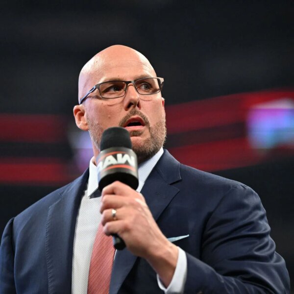 Popular WWE star threatens to struggle Adam Pearce for a title shot…