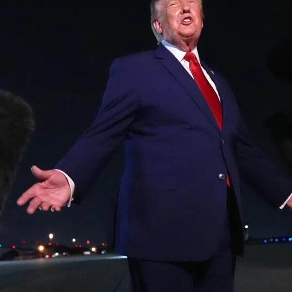 Trump blames the army for the Air Force One subterfuge and claims&hellip;
