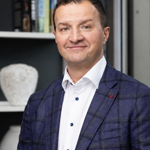Who is Dali Rajic, OpenAI’s new chief income officer?