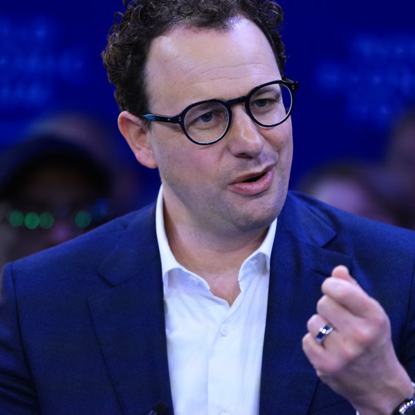 87.5% of enterprise {dollars} went to AI. The relaxation fought over scraps
