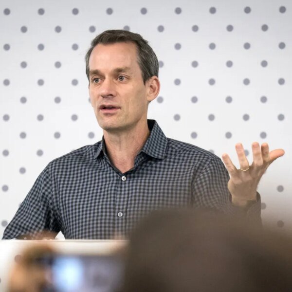 Jeff Dean and different prime AI researchers are leaving Google to launch&hellip;