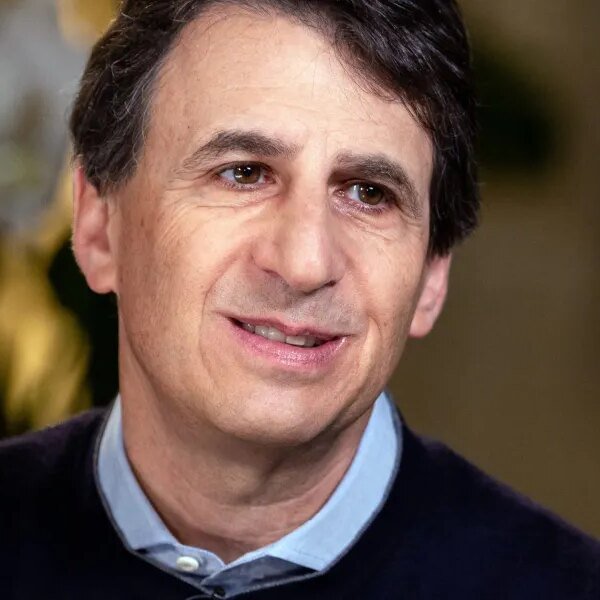 Before turning into CEO of $79 billion big Apollo, Marc Rowan labored…