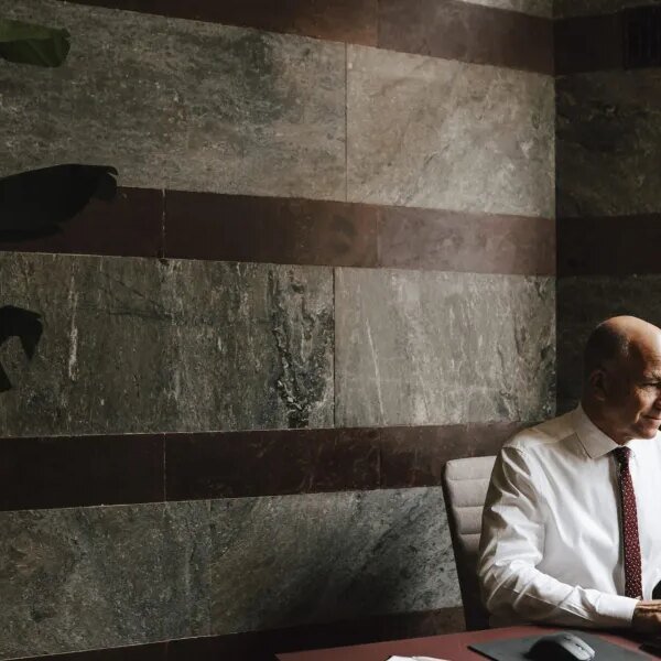Boston Consulting Group survey suggests elite CEOs are unhappy in retirement