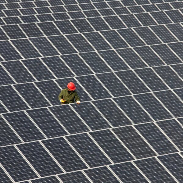 Tesla needs to construct a $10B photo voltaic manufacturing facility in Texas