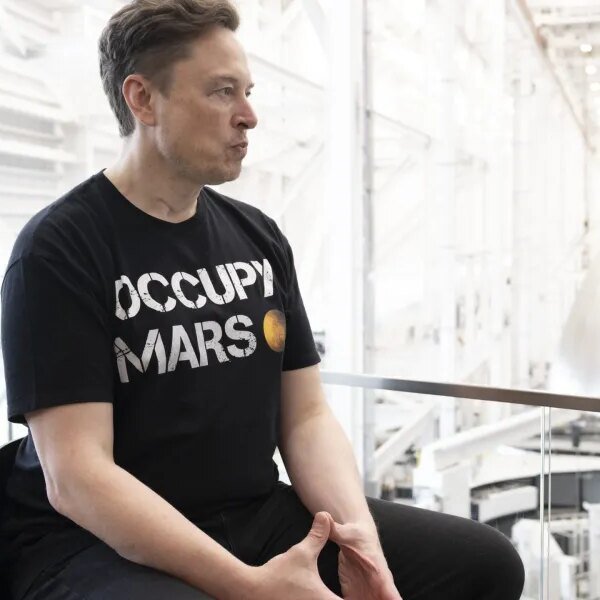 Elon Musk’s fortune slumps to pre-SpaceX IPO ranges after rout