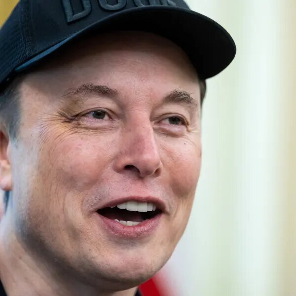 Musk pulls SpaceX’s $1 trillion income goal ahead a 12 months