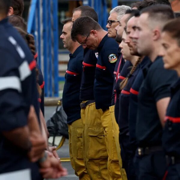 France’s largest peacetime evacuation ends — with new fires erupting elsewhere