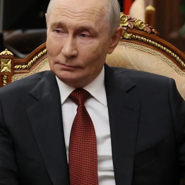 OpenAI bans Russian ChatGPT accounts used to unfold pro-Kremlin content material, promote…