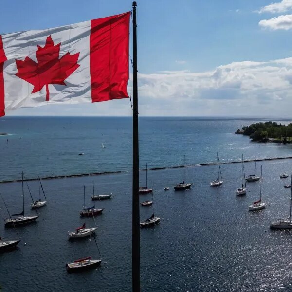 Google Maps modifications Lake Ontario label to Lake America in U.S.