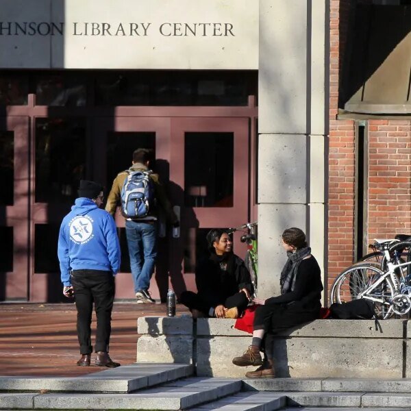College enrollment disaster deepens as U.S. highschool graduates decline
