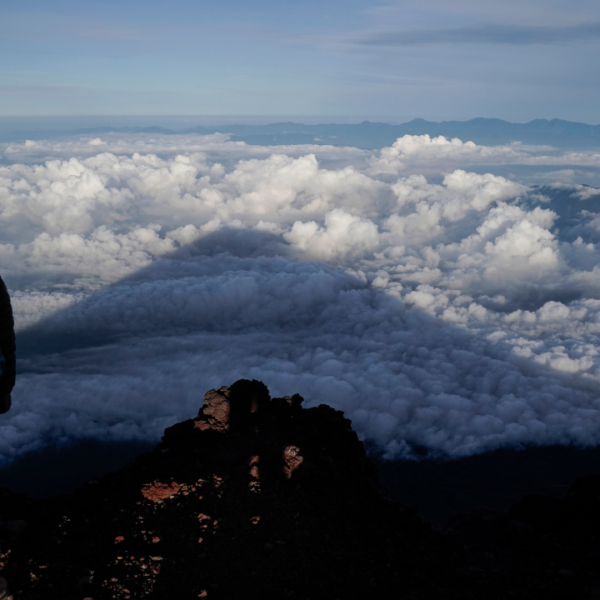 Seven-year-old boy compelled to hike Mt. Fuji alone after dad, older brother&hellip;