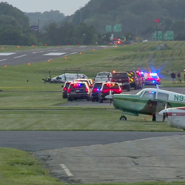 Midair collision in Pennsylvania kills small aircraft pilot, injures state troopers