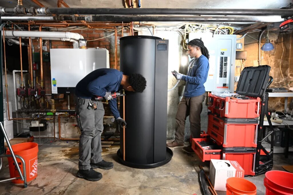 Reservoir raises $8M to make water heaters that individuals — and the grid — will truly need