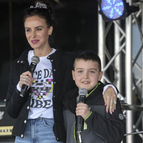 Samantha Busch delivers tearful tribute throughout Kyle Busch Invitational at Bowman Gray…