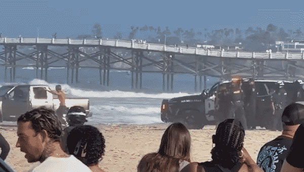 Pacific Beach reckless driver arrested after police chase onto the sand