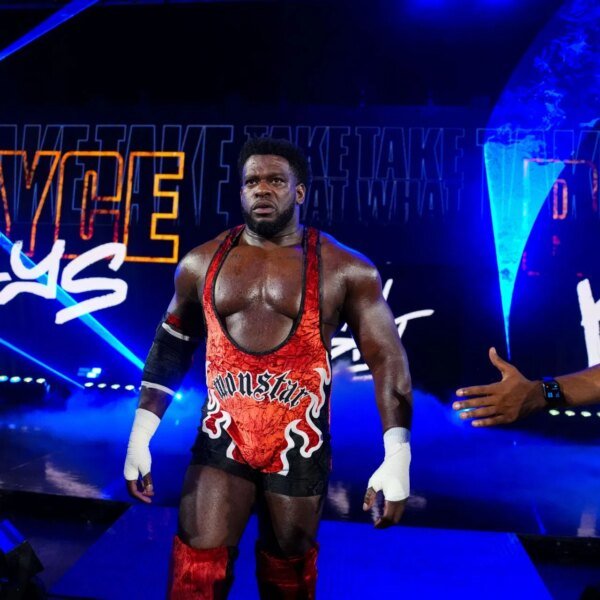 WWE: Royce Keys sends three-word message to The Bloodline following WWE RAW&hellip;