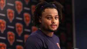Bears’ $40M free-agent signing avoids critical knee damage after scare