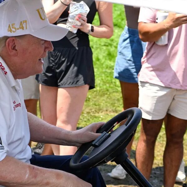 President Trump receives large cheers from spectators throughout LIV Golf occasion at&hellip;
