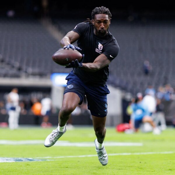 “Bro had 1 job. Stop eating lettuce”: NFL followers mock Calvin Ridley…