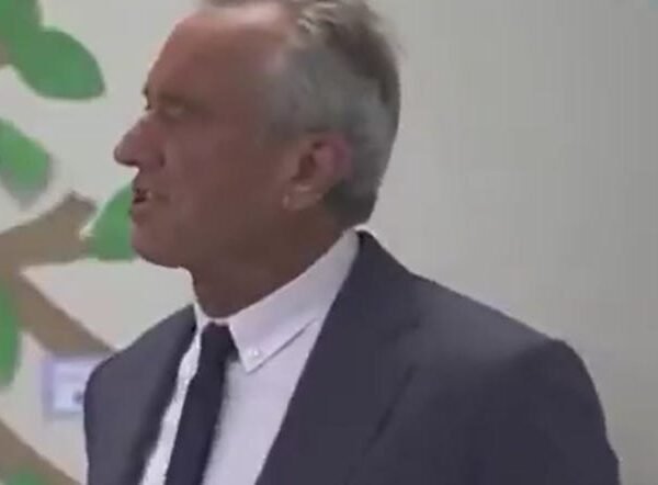 Relentless Reporter Hounds RFK Jr. Into Fleeing From His Own Press Conference