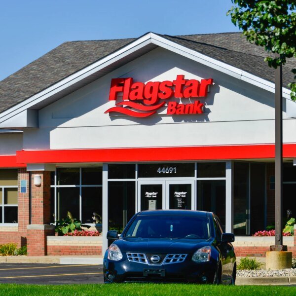 Flagstar Bank: Still Avoiding Common And Preferred Shares (NYSE:FLG)