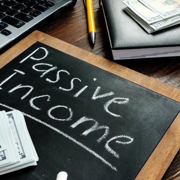 10-14% Yielding Monthly Dividend Machines To Supercharge Your Early Retirement