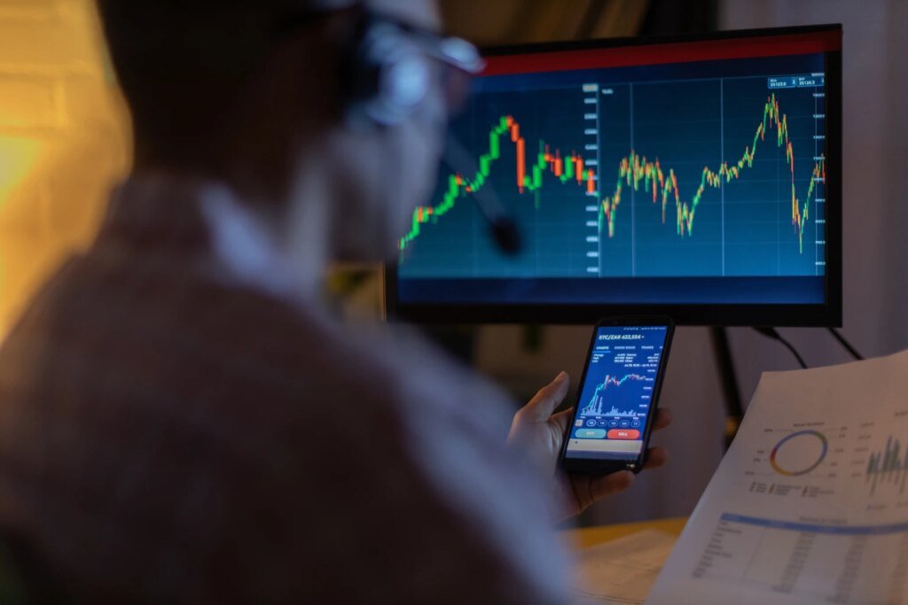 MarketWise: Limited Downside With 8% Yield (NASDAQ:MKTW)