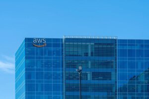 Amazon: The Cloud King Is Storming Back (Rating Upgrade)