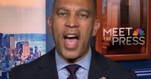 Hakeem Jeffries Rejects DSA Agenda — But Welcomes Them Into Democrats’ ‘Broad Caucus’ (VIDEO) * The Gateway Pundit * by Ben Kew