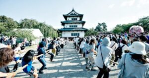 CRAZY VIDEOS Show 1800 People Pulling a Japanese Castle Back in Its Place * The Gateway Pundit * by Paul Serran