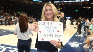 Riley Gaines says Target Center staffer tried to close down her Sophie Cunningham signal