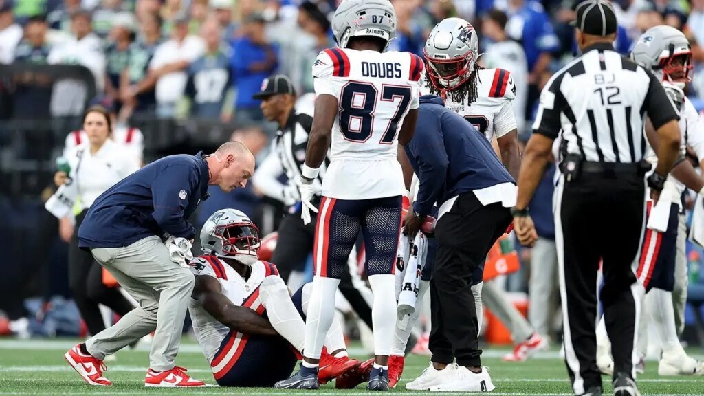 Patriots’ AJ Brown exits NFL season opener in opposition to Seahawks, dominated out with ankle harm