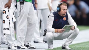 Just like FSU shenanigans, Auburn fan makes absurd promise on social media over summer season, now should pay up