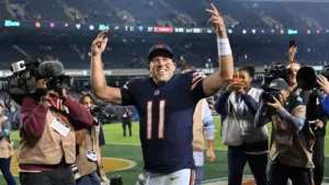 How Case Keenum Turned Back the Clock in Bears’ Win Over Eagles