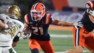 Pre-halftime Hail Mary sparks Illinois to victory over UAB