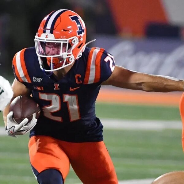 Pre-halftime Hail Mary sparks Illinois to victory over UAB