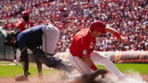 Elly De La Cruz (4 RBIs) powers Reds to collection win over Brewers